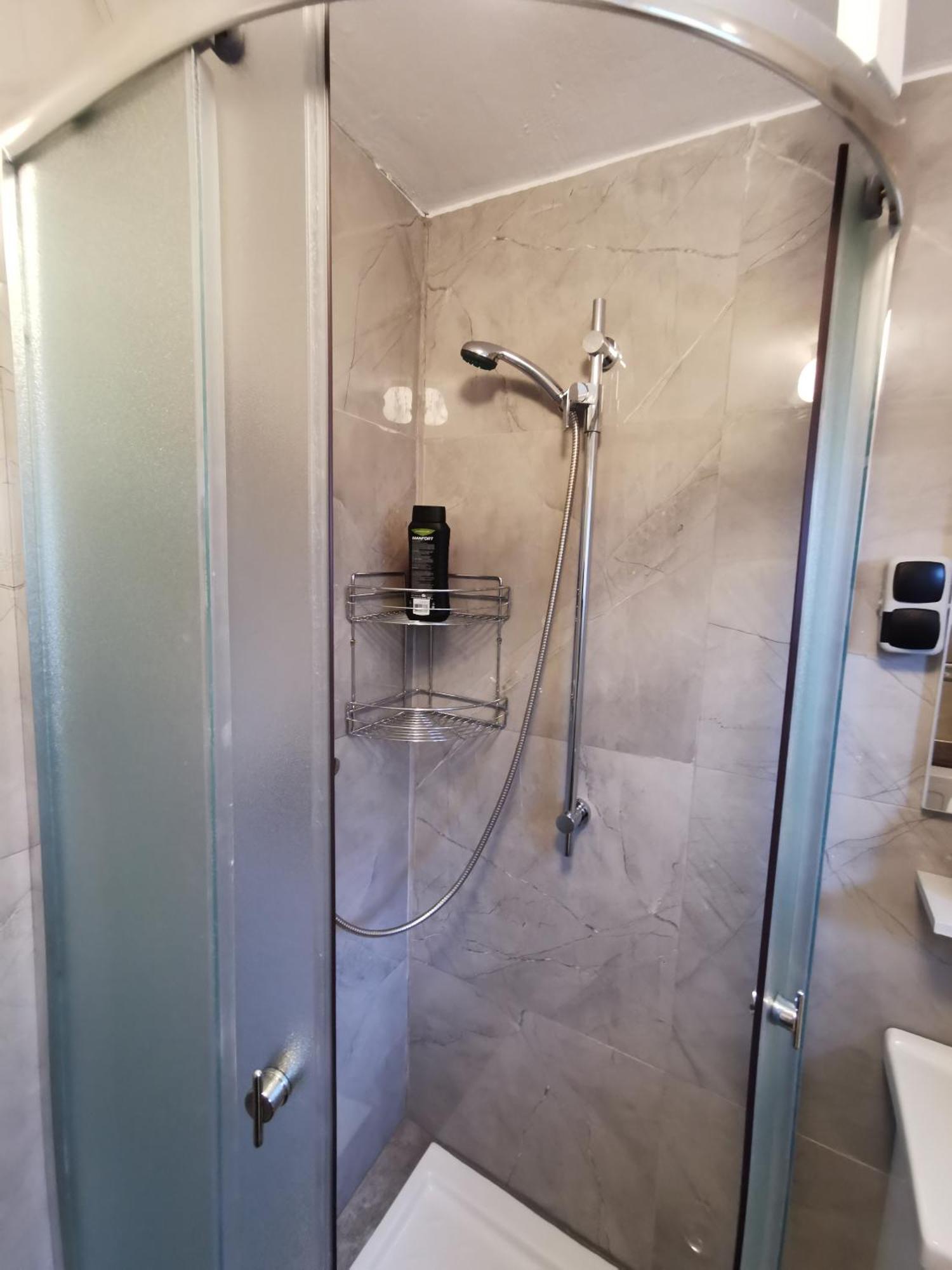 Small House In تْسيلْيي المظهر الخارجي الصورة