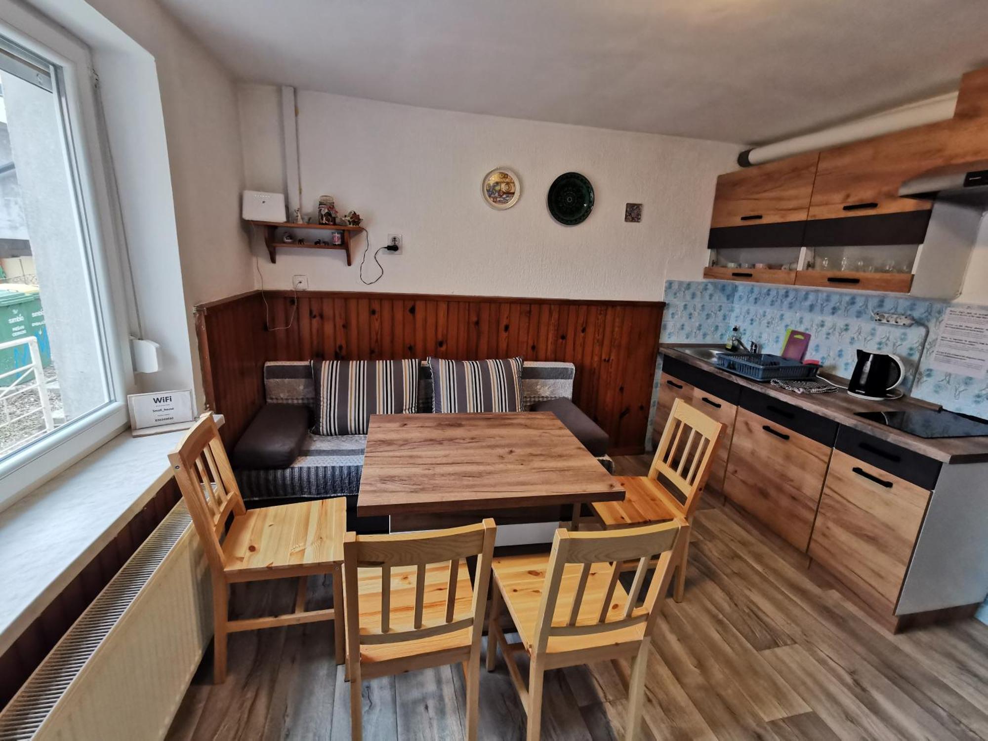 Small House In تْسيلْيي المظهر الخارجي الصورة